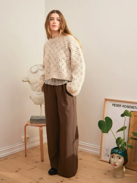 Hovedbilde Enkeltoppskrift / 2403 DIY / Nr. 6  Fleur sweater
